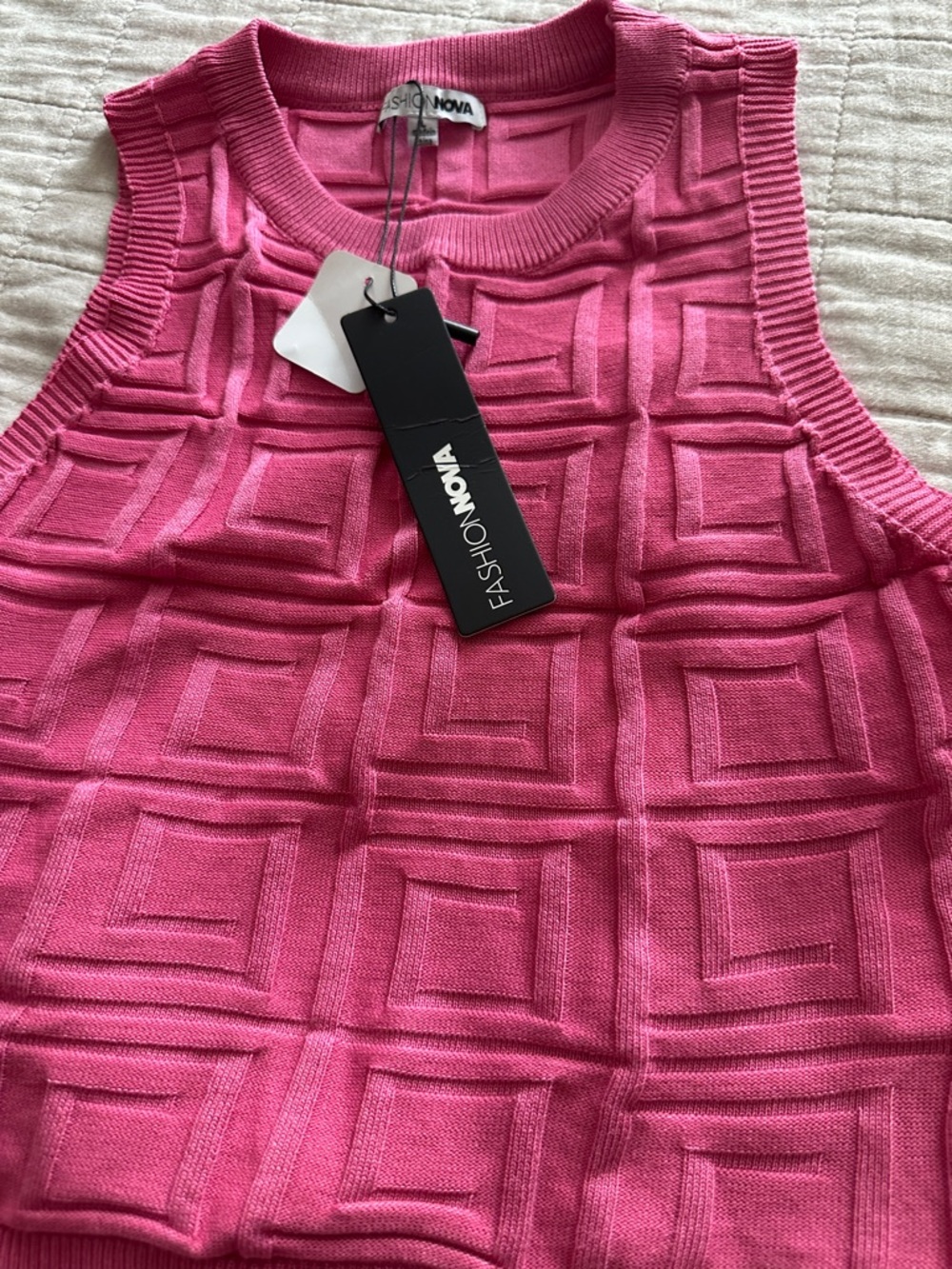 Fashion Nova Textured Sleeveless Crop Top & Jogger Set - Pink - Picture 3 of 3